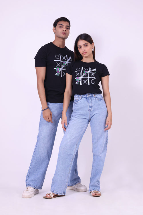 BLACK TIC TAC TOE PRINTED T-SHIRT